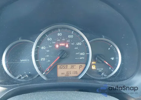 2013 Toyota Yaris Le z USA, uszkodzony, nr VIN JTDKTUD32DD563433